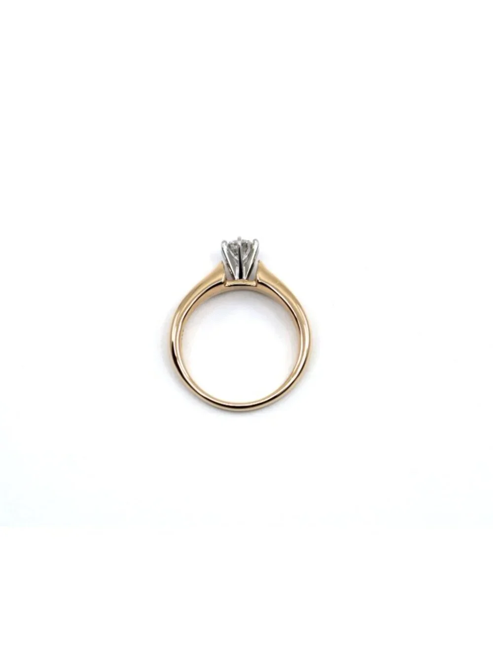 Beautiful 14K Solid Yellow Gold GHI Solitaire Diamond Wedding Ring - Size 7.25